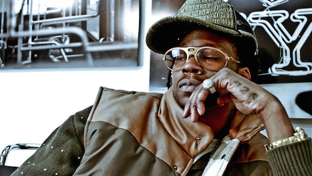 2 chainz charged with felony drug possession stereogum elo christmas songs