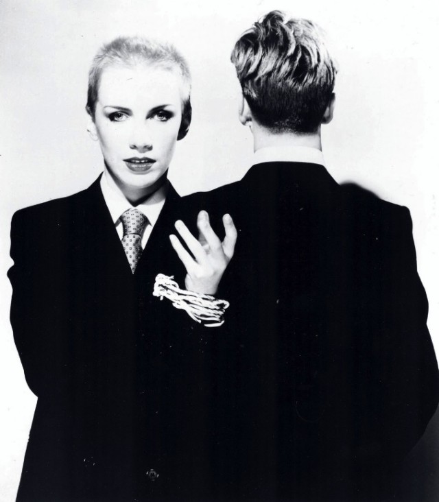 eurythmics reunite grammys beatles tribute stereogum eurythmics reunite grammys beatles tribute stereogum