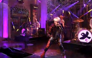 Robyn On SNL