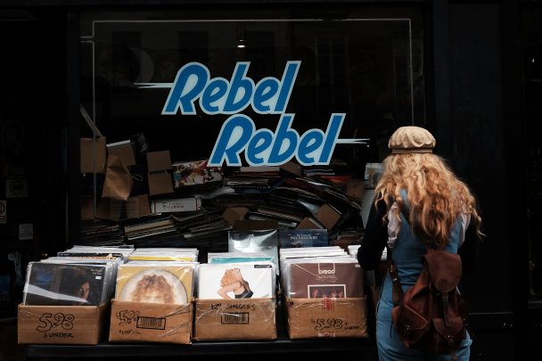 We’ve Passed Peak Vinyl – Here Comes The Collapse
