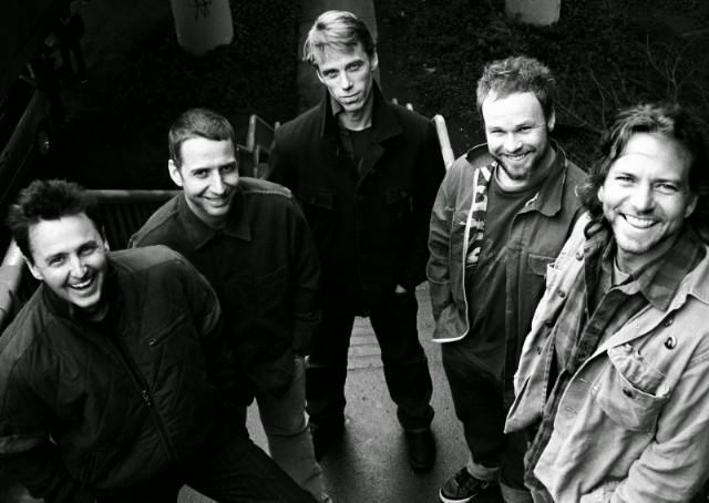 rock hall 2017 inductees include pearl jam tupac shakur journey