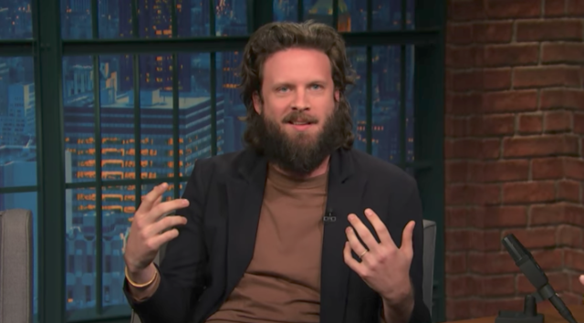 Watch Father John Misty S Very Entertaining Interview And Performance On Seth Meyers Stereogum