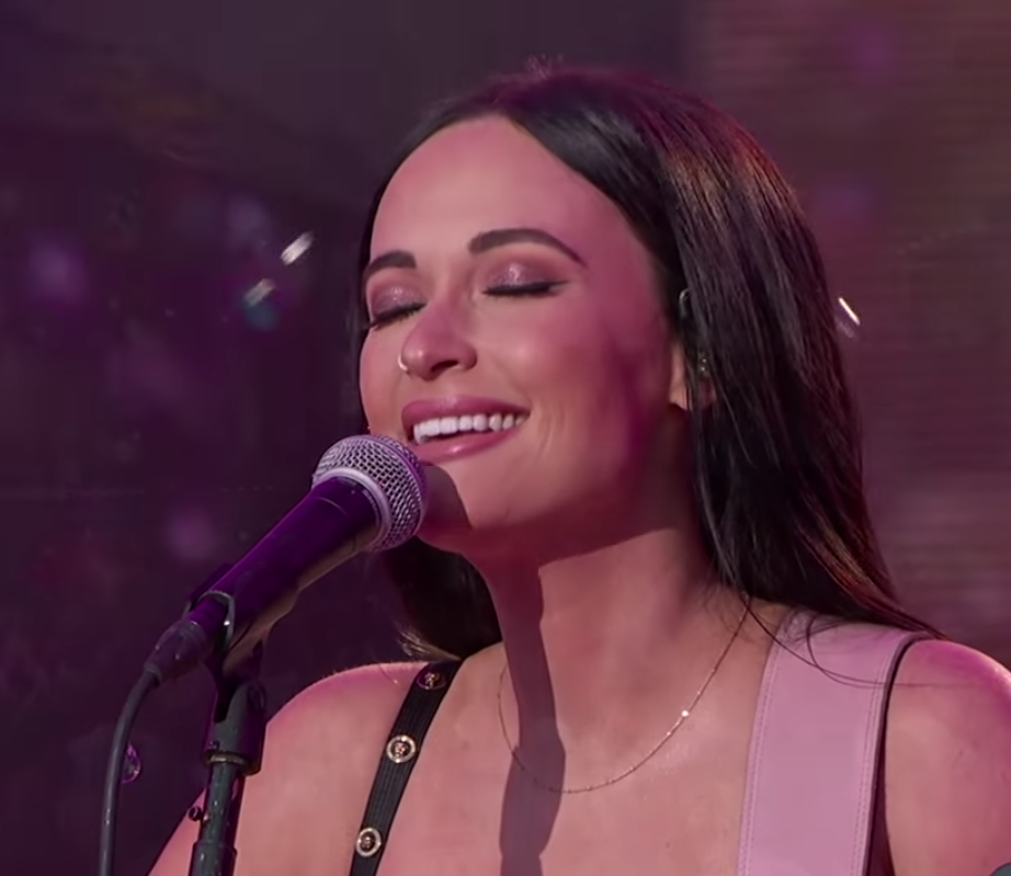 Kacey Musgraves Plays 2 Songs On 'Kimmel': Watch - Stereogum