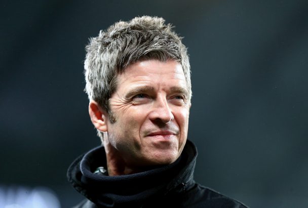 Noel Gallagher Refuses To Wear A Mask