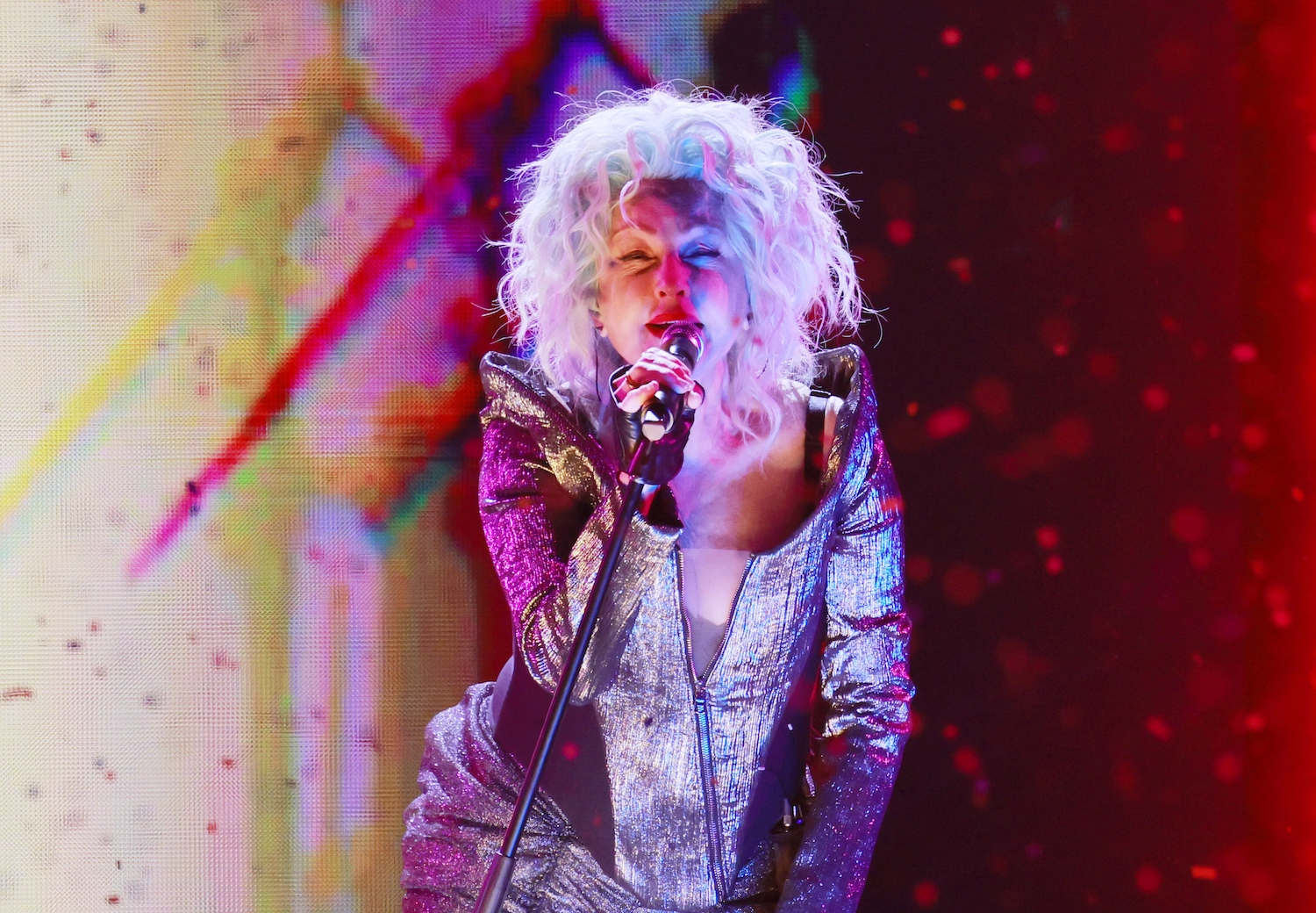 Cyndi Lauper Brought Out Joni Mitchell, Cher, SZA, & More At Her Farewell Tour Closer
