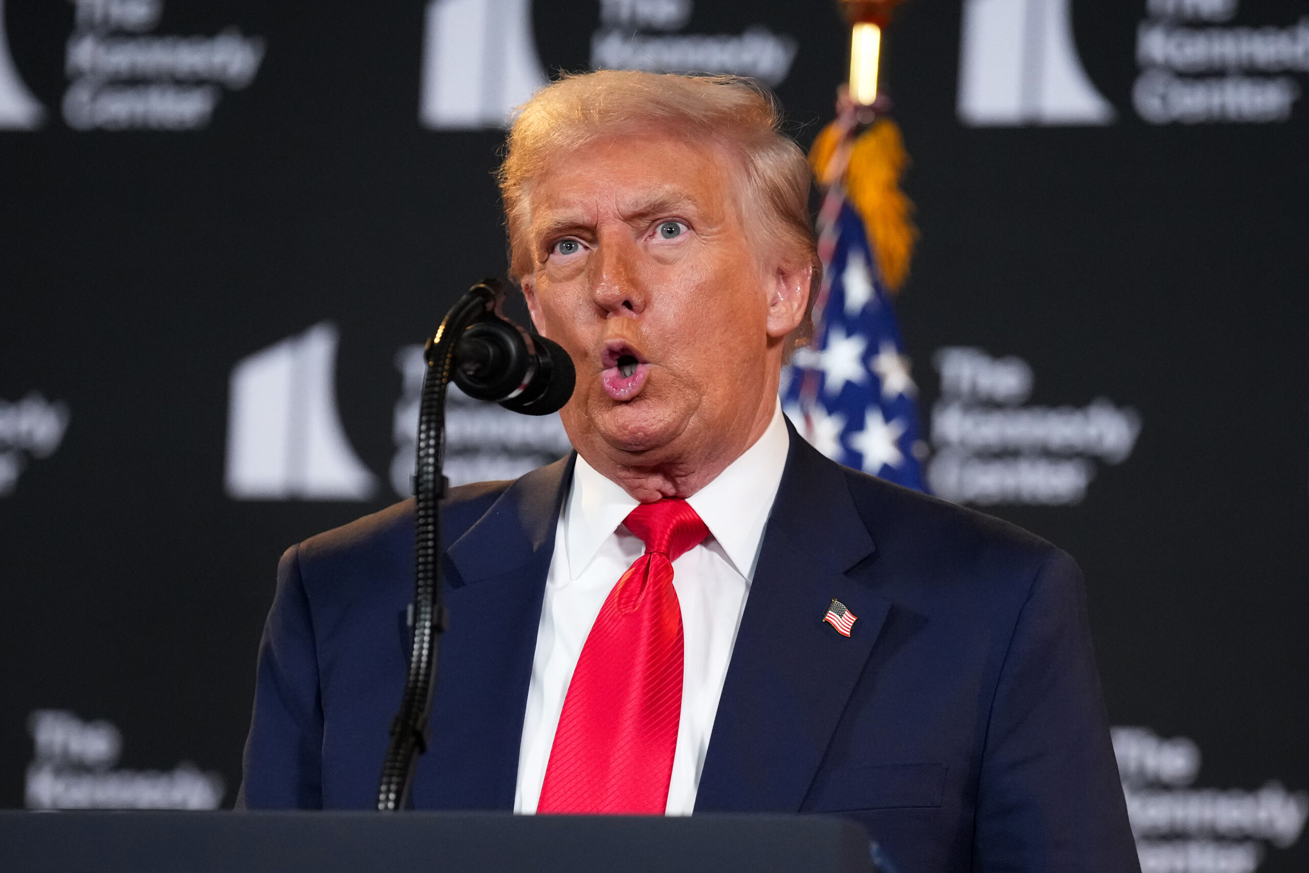 Donald Trump Names KISS, George Strait, & Gloria Gaynor First Post-“Woke” Kennedy Center Honoree