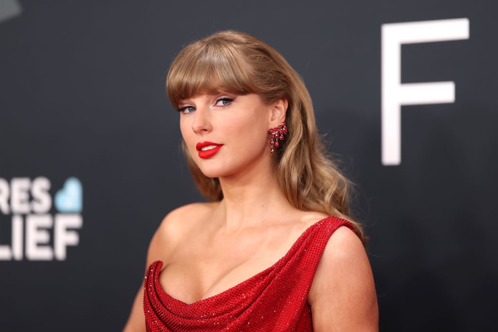 Taylor Swift Directorial Debut Apparently Still Happening, Getting A Rewrite - Article image