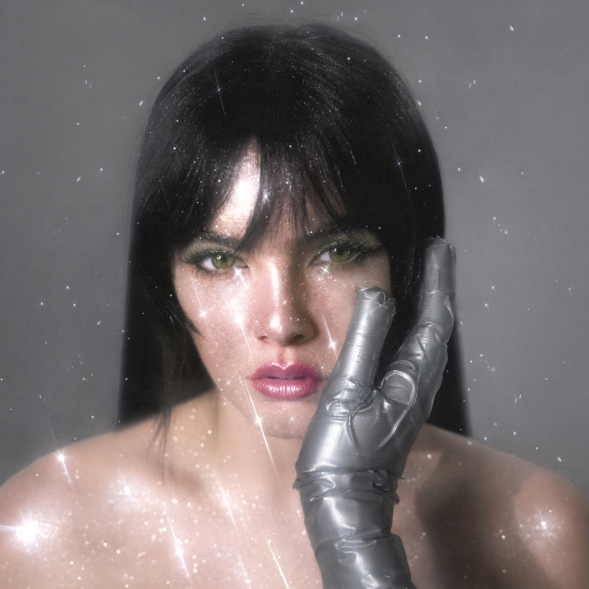 Benee Announces New Album Ur An Angel I’m Just Particles: Hear “Cinnamon”