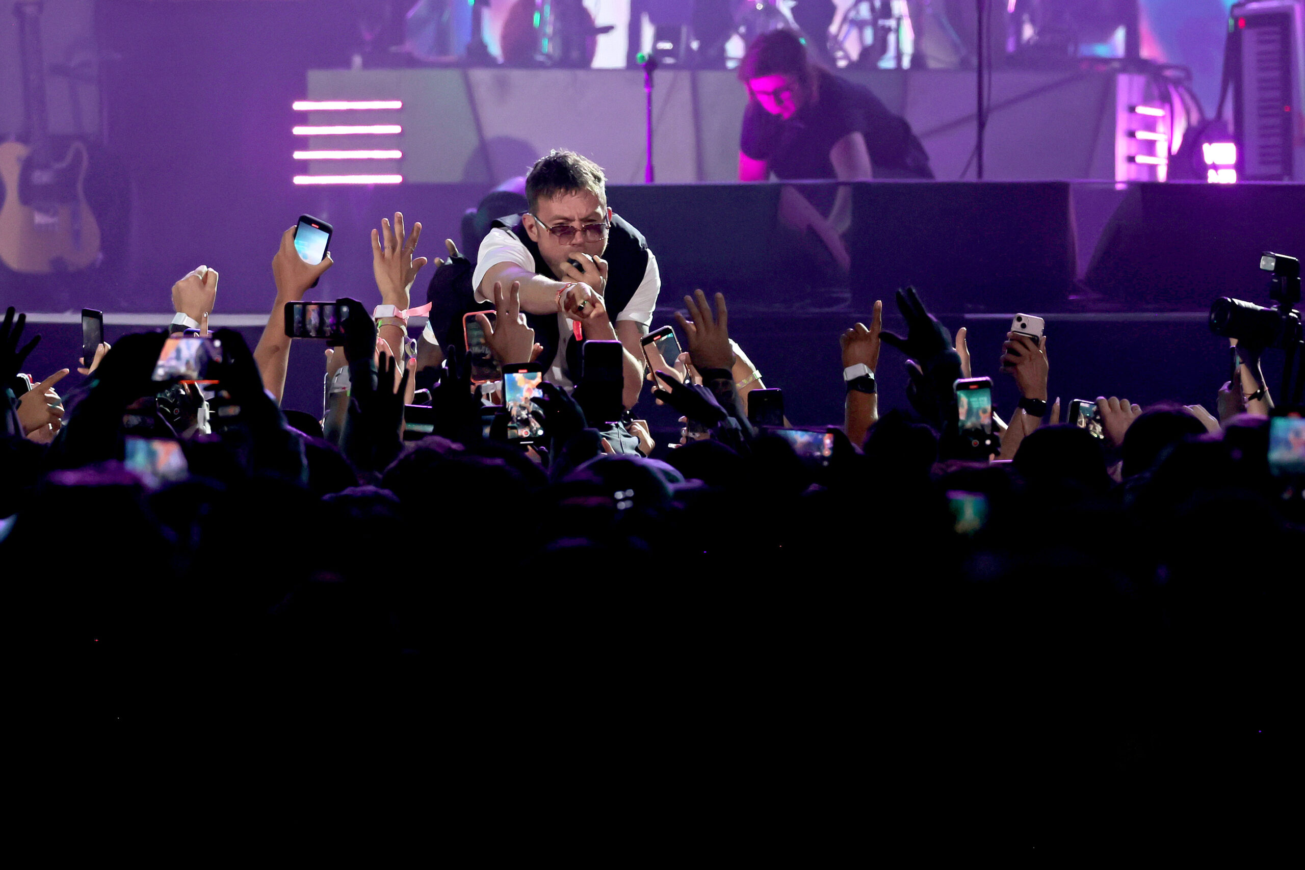 Watch Gorillaz Play The Fall Tracks Live For The First Time In London