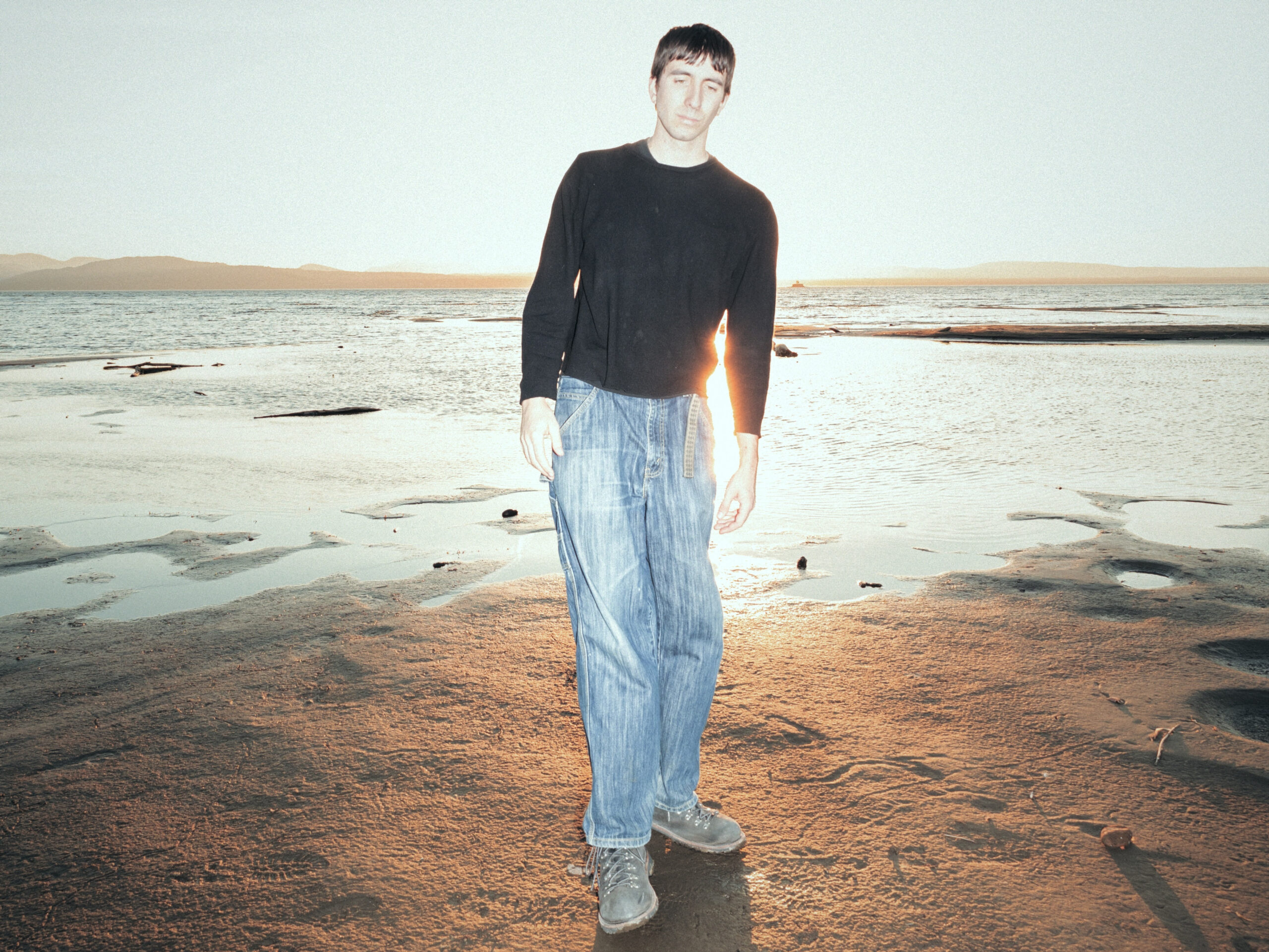 Dari Bay – “Interstate”